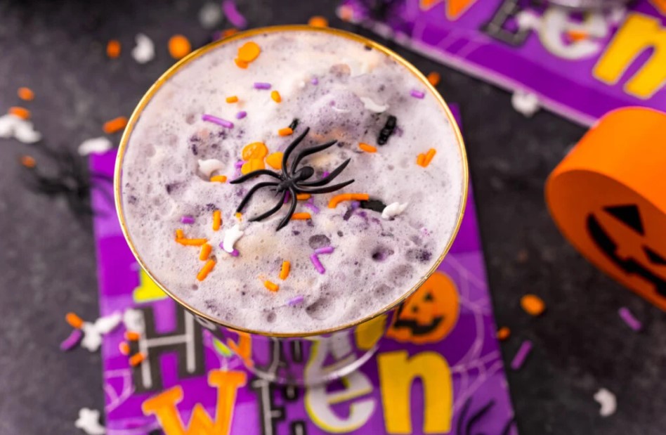 Bubble Up Halloween Fun with Easy Witches' Brew Lemonade